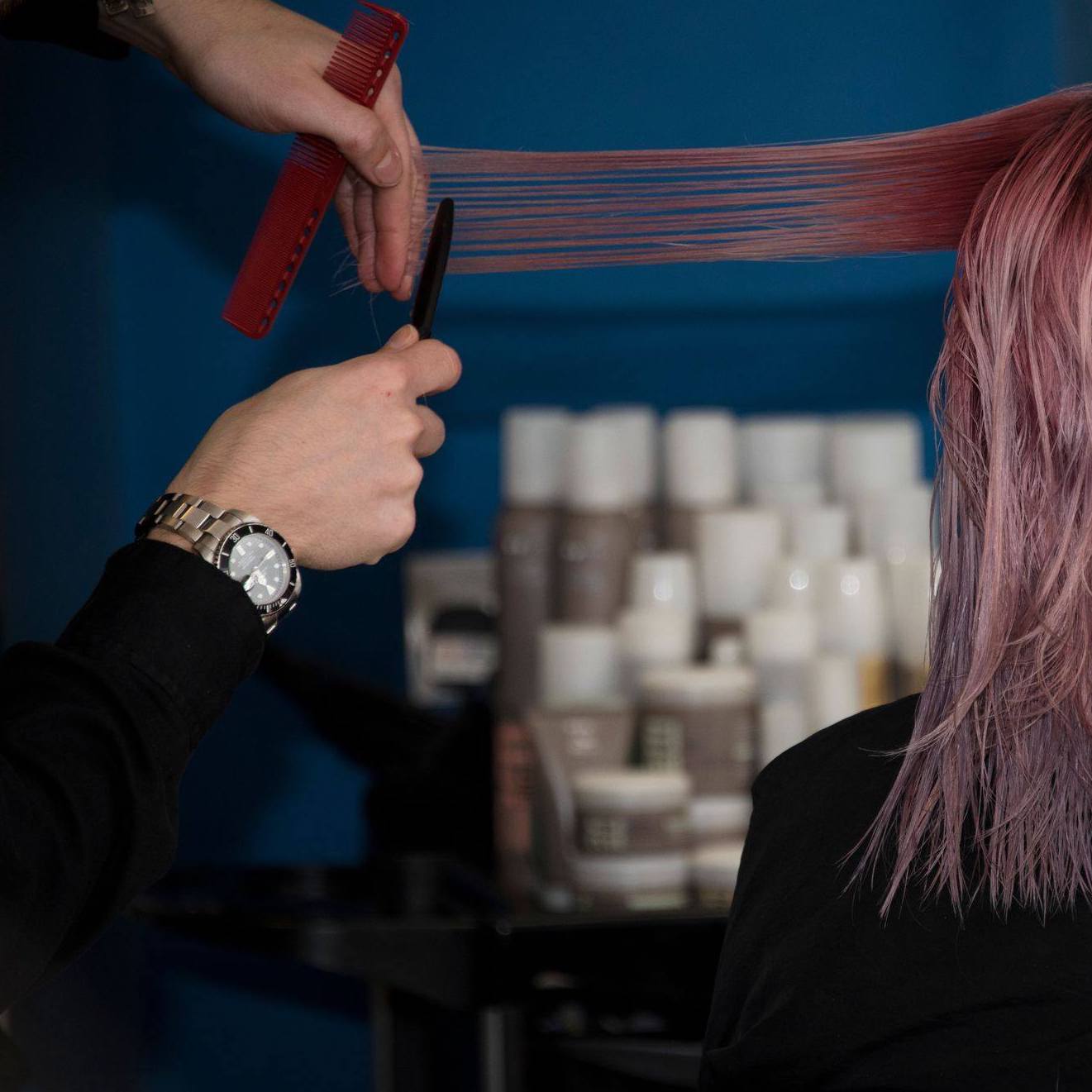 hair being razor cut